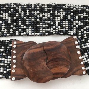 Anthropologie beaded belt w/ wooden clasp
